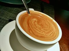 咖啡-卡普里披萨·牛扒·下午茶