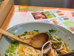 -百春原湖南牛肉粉(百联世纪店)
