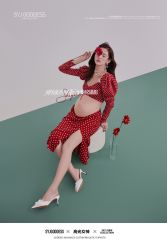 点击看大图 -十孕纪高端孕妇亲子摄影