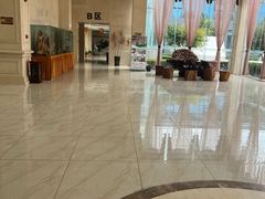 -兴芮温泉度假区