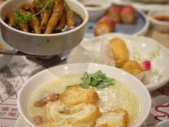 荔湾艇仔粥-点都德(春熙路群光广场店)