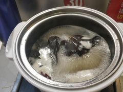 -百品聚旋转火锅(万德庄店)
