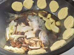 -北京龙庆四季香农家饭庄·灶台鱼·碳烤虹鳟鱼(龙庆峡店)