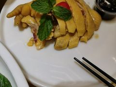 -新发现(金茂览秀城店)