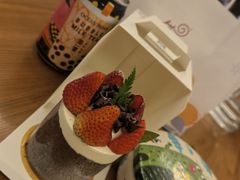 -花花卷卷·鲜食蛋糕(静安久光百货店)