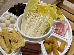 -鸡遇虾煲干锅火锅(小寨金莎店)