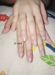 -逸日式美甲美睫工作室