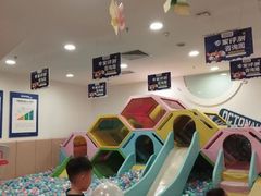 -乐之童成长中心(开封万达店)