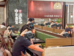 -得意咚瓜·顺德鱼生·冬瓜火锅(深圳首店)