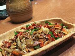 -老滇山寨•云南特色菜•地方菜•民族风情歌舞表演(金碧店)