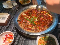 -老船舫·现做活鲜鱼馆(东郊记忆店)