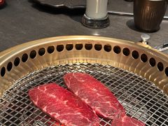 -铭牛烧肉·和牛海鲜自助(高新月牙湖店)