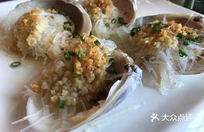 Steamed Scallop with Garlic and Vermicelli