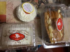 -白玉兰食品甜凤店(合生汇店)