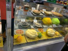 面包甜点陈列柜-猫王榴莲世家(三里屯SOHO商场店)