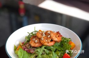 Flaxseed Quinoa Shrimp Salad