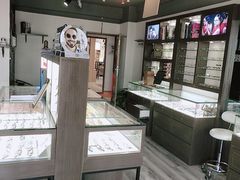 -视野联行眼镜蔡司·依视路官方授权店(顺城店)