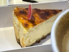 巴斯克乳酪-双风车咖啡馆 Twin Windmills(六道口店)