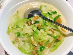 鲜丝瓜焖河蚌-费大厨辣椒炒肉(黄兴中心广场店)