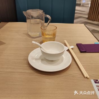 今天依然是一个没有感情的凑字机器