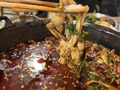 -鸿顺老铁锅美蛙鱼府(解放碑店)