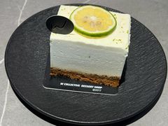 -W COLLECTIVE  DESSERT SHOP
