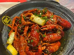 -肥肥虾庄·金牌油焖大虾(汉口城市广场店)