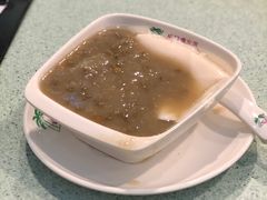 绿豆沙豆腐花-松记糖水店(铜锣湾分店)