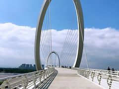 -南京眼步行桥