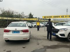 -神州租车(白云机场T1服务点)