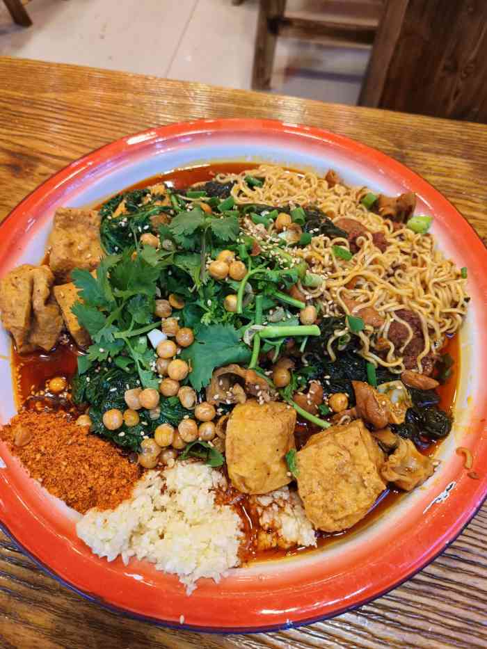 彭人冒老成都麻辣烫(双楠街店)-"[调皮]口味: 很喜欢这家的干.