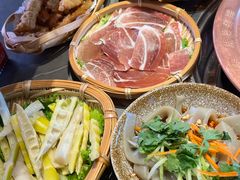 -阿婆情腊排骨火锅·野生菌季(古城旗舰店)