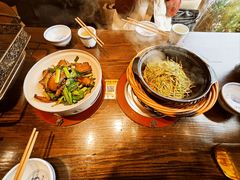 -廖师傅大蒜炒腊肉(袁家岭店)
