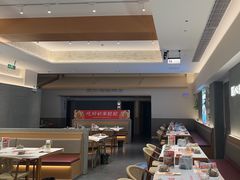 -肥肥虾庄·金牌油焖大虾(汉口城市广场店)