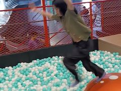 -极限PLAY运动娱乐新世界·团建派对潮玩休闲馆·室内蹦极高空游乐园