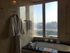 -广州富力丽思卡尔顿酒店