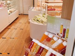 零售区-好利来(牡丹园店)