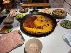 -岗上渣渣老火锅(两路口店)