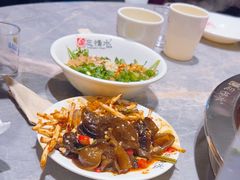 -忘情水鱼头·鲜鱼火锅(滨江中路店)