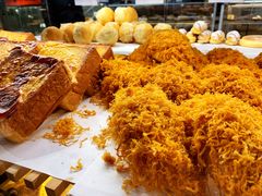 辣肉松面包-欧式面包坊(青岛万象城店)