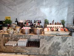 -万达文华酒店·48F云端窗景美食汇自助餐厅