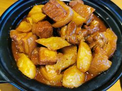 红烧肉-隔壁老王·家常云南菜(花巷店)