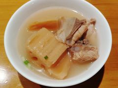 莲藕排骨汤-莲餐厅·湖北菜·潜江小龙虾店(愚园路店)