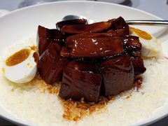 元宝目鱼红烧肉-屋里厢上海菜馆