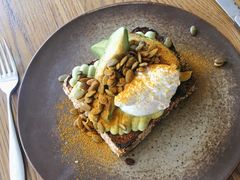 牛油果吐司-BOR Eatery(安福路店)