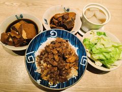 -红猪卤肉饭(大西洋美食城店)