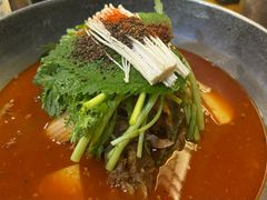 -喇喇排骨火锅·传统韩式脊骨汤(望京西园总店)