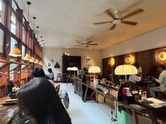 -银米·云南传统过桥米线(双廊黑金冠店)