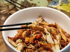 -祥云精致湘菜馆(东1时区店)