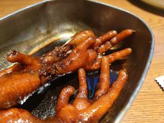 弄堂里的卤鸡爪-弄堂里·寻味杭州(湖滨银泰in77C区店)